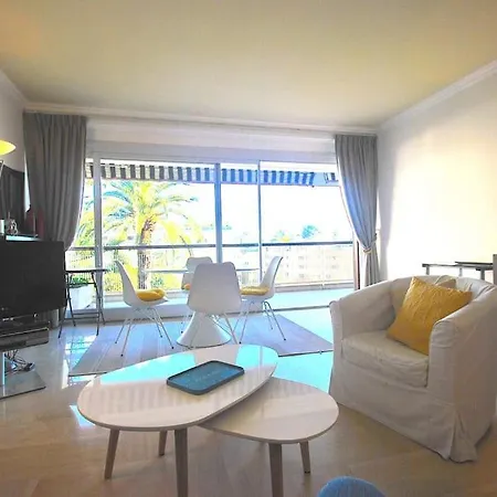 Croisette Immo Moderne 2 2sdb Proche Rue D'antibes 戛纳